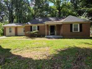 Building Photo - 1495 Alta Vista Ave