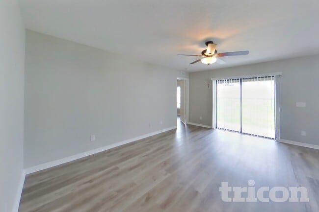 Building Photo - 1608 Fitzgerald Dr