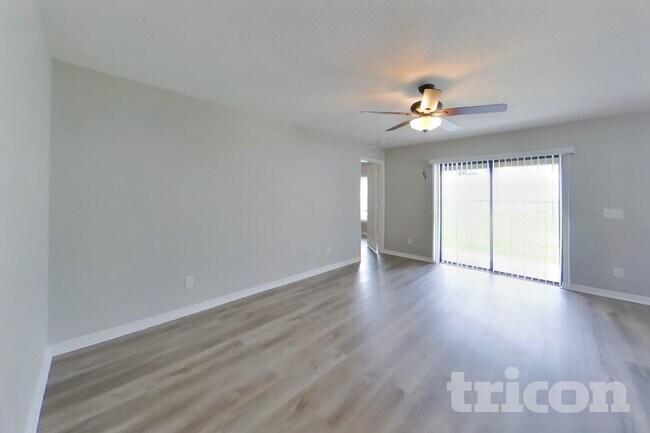 Foto del edificio - 1608 Fitzgerald Dr
