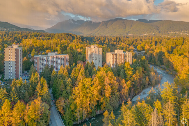 Aerial Photo - Whytecliff Building