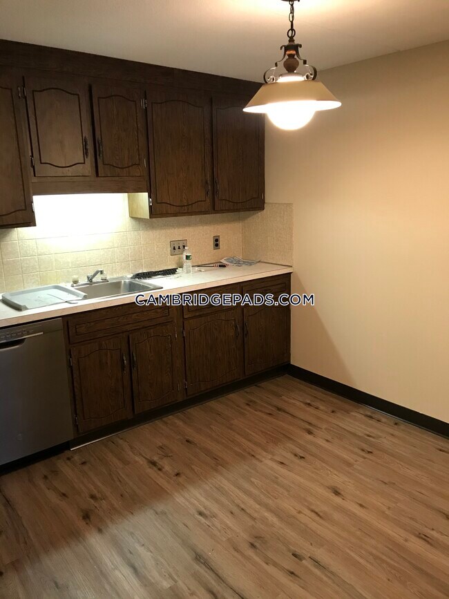 Building Photo - 30 Normandy Ave