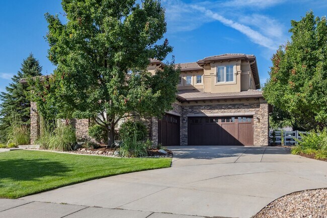 Foto del edificio - 1380 N Huntington Trails Pkwy
