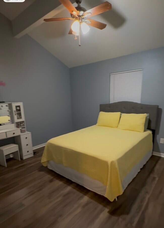 Foto del edificio - 100 Winchester Dr