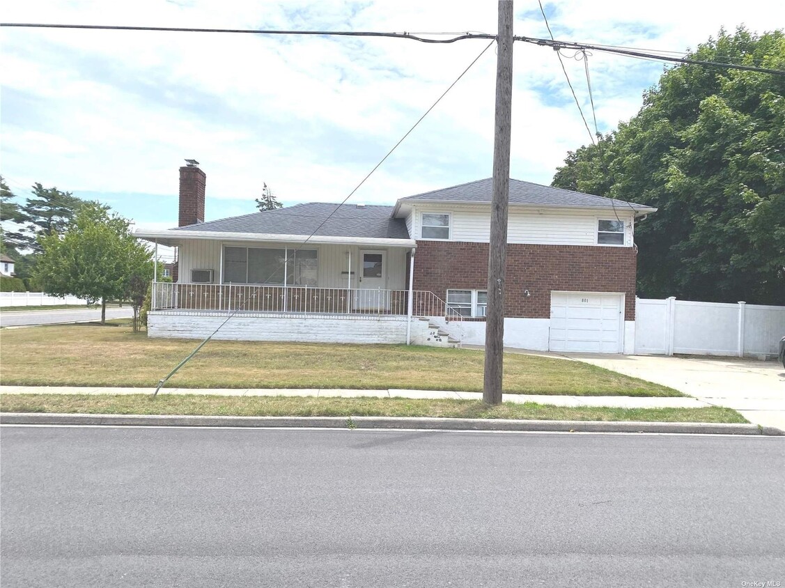 801 Arthur St, West Hempstead, NY 11552 House Rental in West