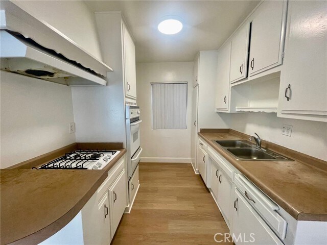 Building Photo - 3430 W Danbrook Ave