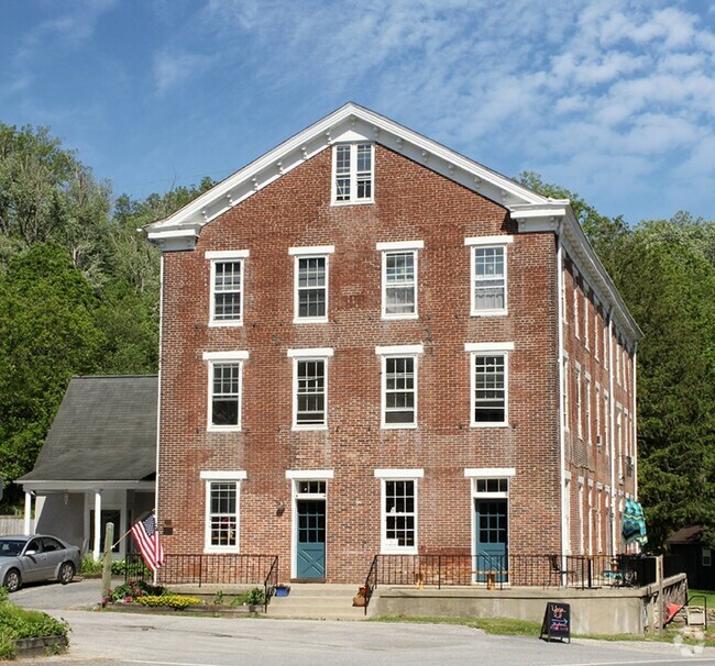 Building Photo - The Monkton Hotel