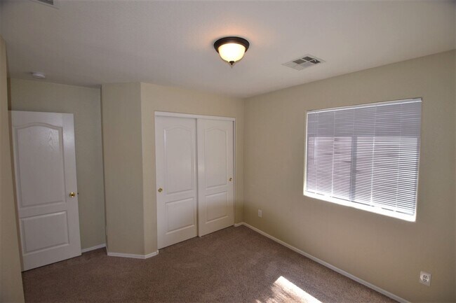 Building Photo - 5552 W Minton Ave