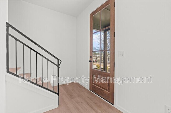 Foto del edificio - 105 Carroll Cir
