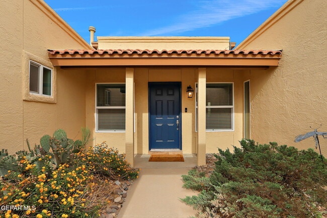 Building Photo - 608 La Chapa Ave