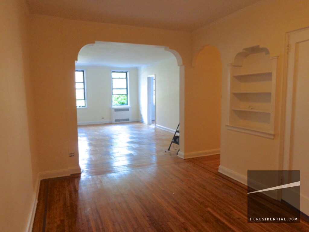 Foto principal - 657 E 26th St