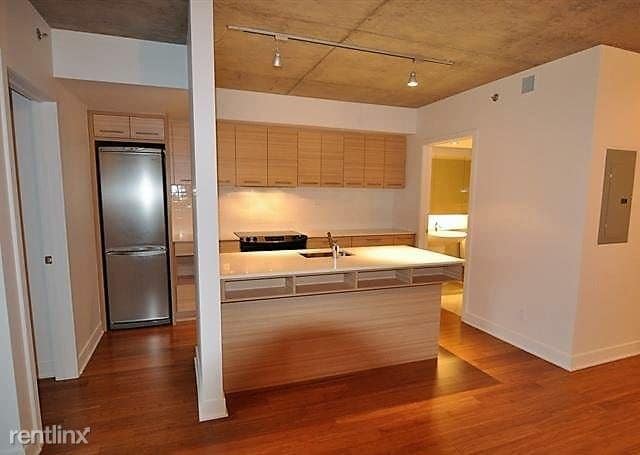 Building Photo - 37 Brimmer St