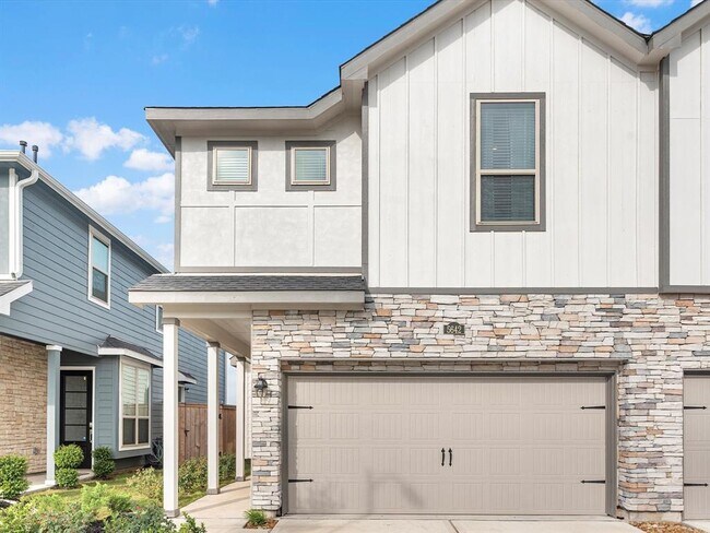 Foto del edificio - 5642 Amber Brook Ln