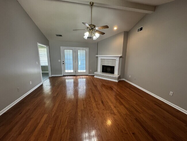 Foto del edificio - Home for Rent