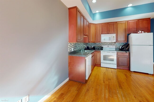 Building Photo - 3 br, 2 bath Duplex - 1731 CECIL B MOORE A...