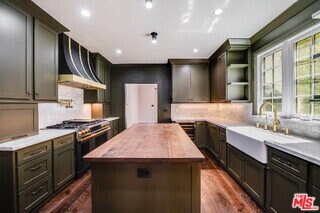 Building Photo - 337 Croft Ave