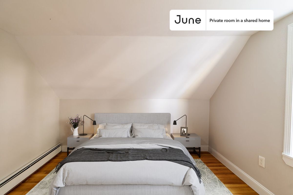Private bedroom in 5 bed/1.5 bath Home - Private bedroom in 5 bed/1.5 bath Home