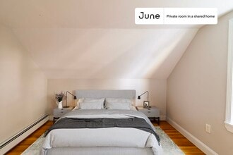 Building Photo - Room in Shared 5 bed/1.5 bath home