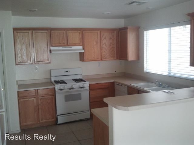 Building Photo - 3 br, 2.5 bath House - 4718 ENGLISH LAVENDER