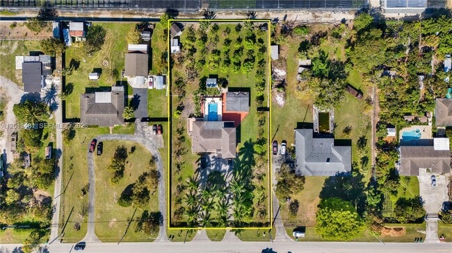 Foto del edificio - 26500 SW 167th Ave