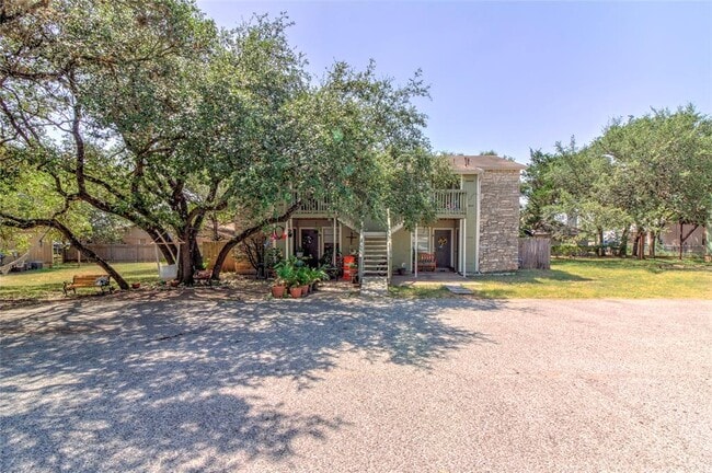 Building Photo - 400 Hedgewood Dr
