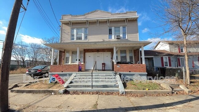 Photo - 702 Baltimore St House