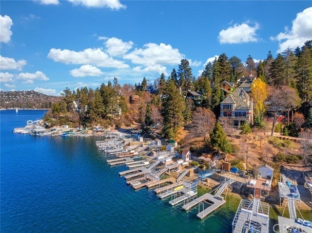 Building Photo - 28718 Palisades Dr