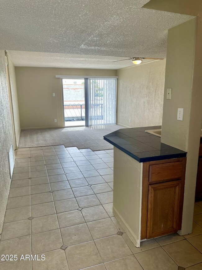 Foto del edificio - 3313 N 68th St