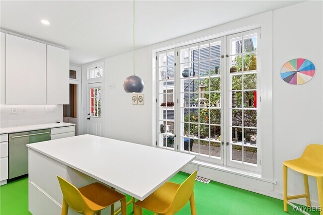 Foto del edificio - 77 Ashland Ave