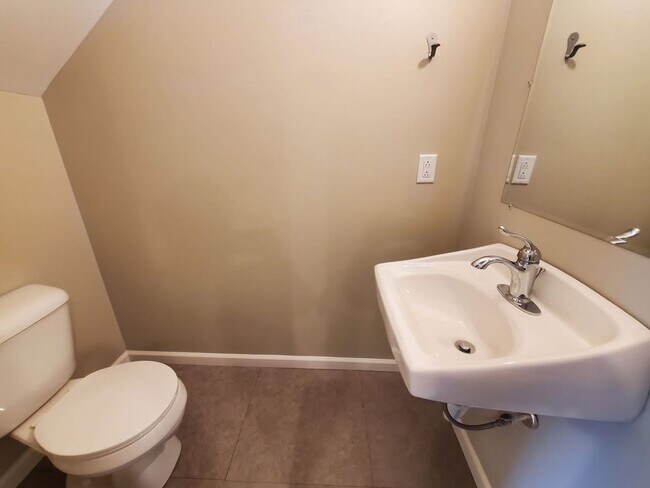Foto del edificio - 211 Cane Creek Ln