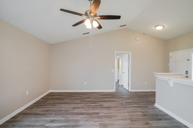 Foto del edificio - 5537 Willow Bend Trail