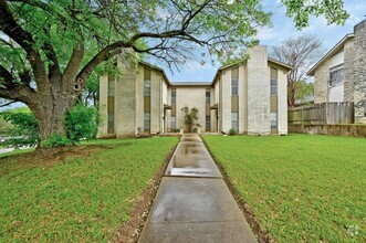 Building Photo - 1911 Woodland Ave