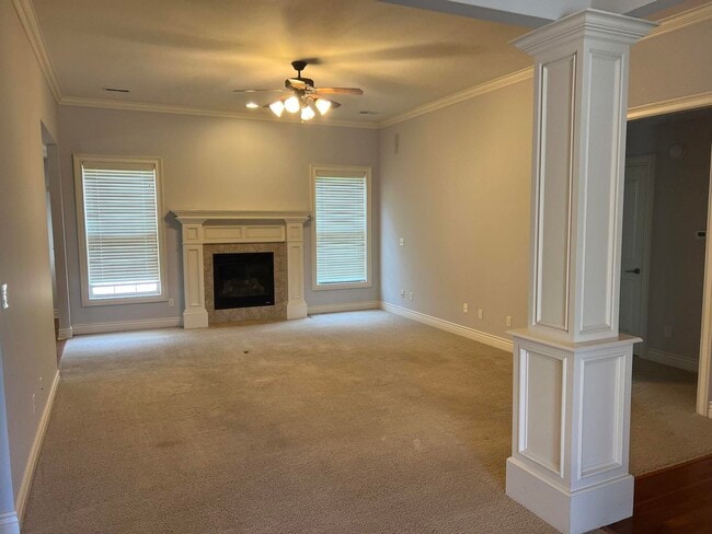 Foto del edificio - 3304 Longfords Mill Dr