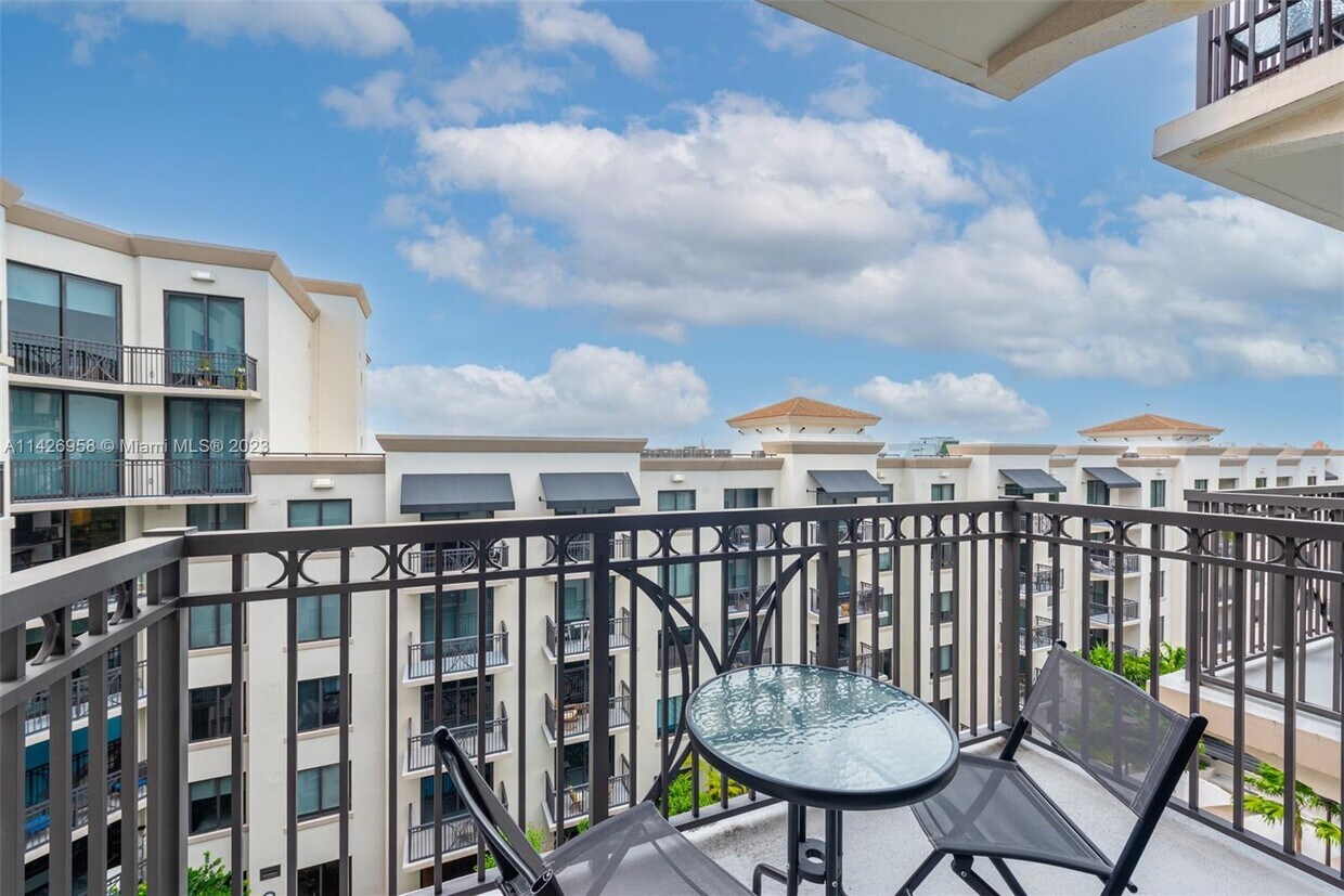 301 Altara Ave Unit LPH908, Coral Gables, FL 33146 Condo for Rent in
