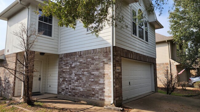 Building Photo - 6819 Highwind Bend Ln