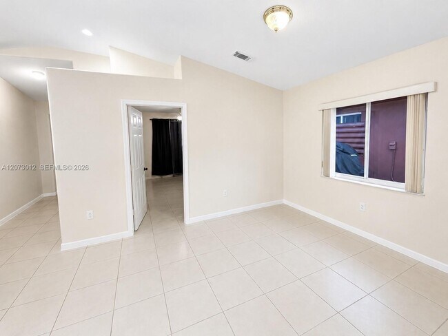 Foto del edificio - 9999 NW 126th Terrace