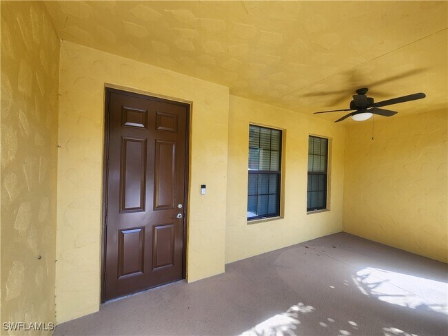 Foto del edificio - 9071 Albion Ln N