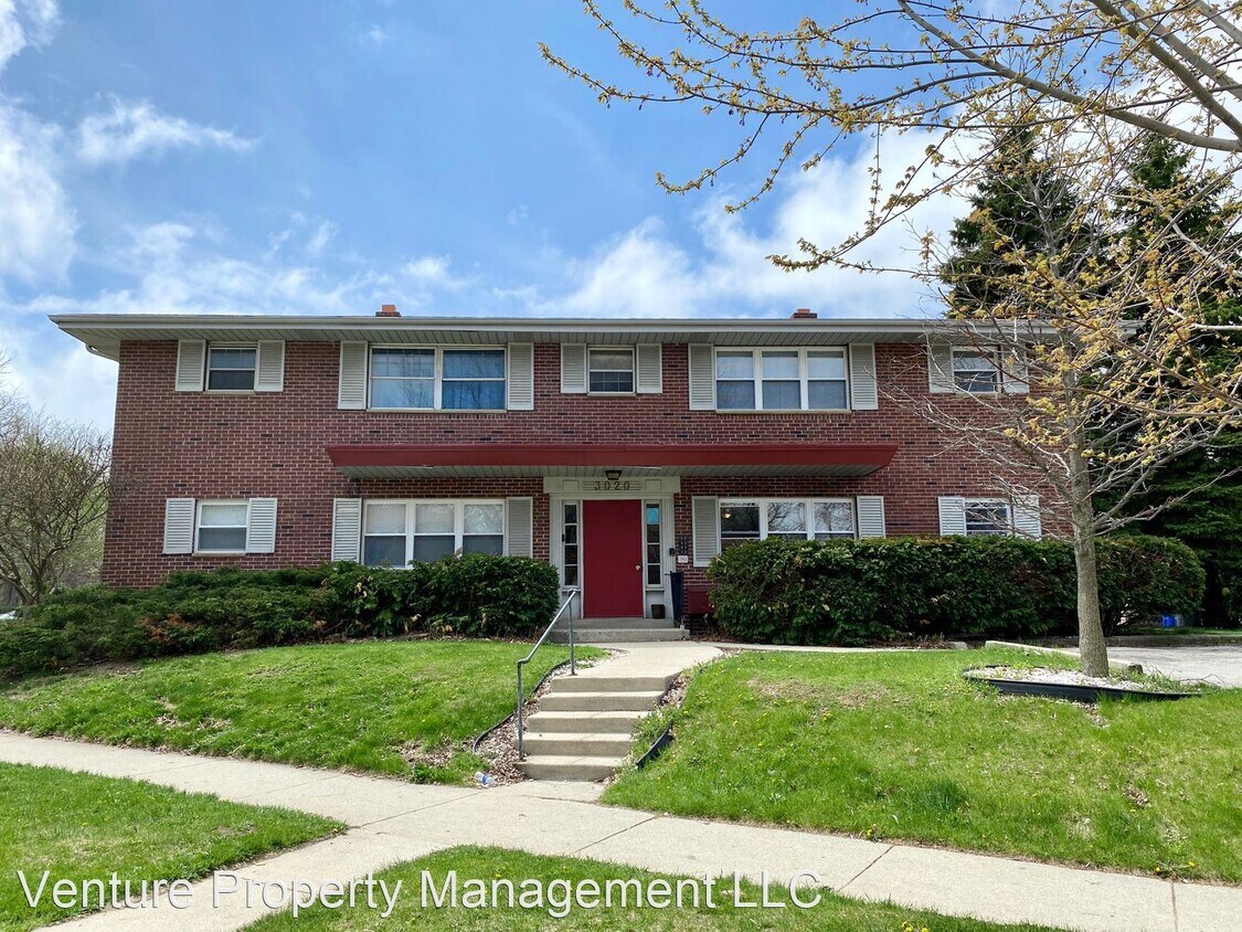 Primary Photo - 3020 W Fardale Ave