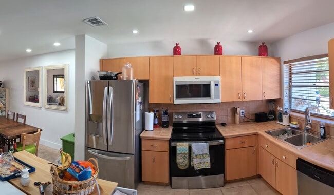 Foto del edificio - 9150 Taft St