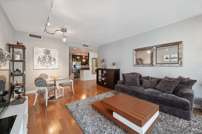 Building Photo - 130 N Garland Ct