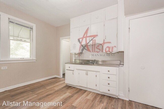 Building Photo - 2 br, 1.5 bath House - 6705 Gertrude Ave