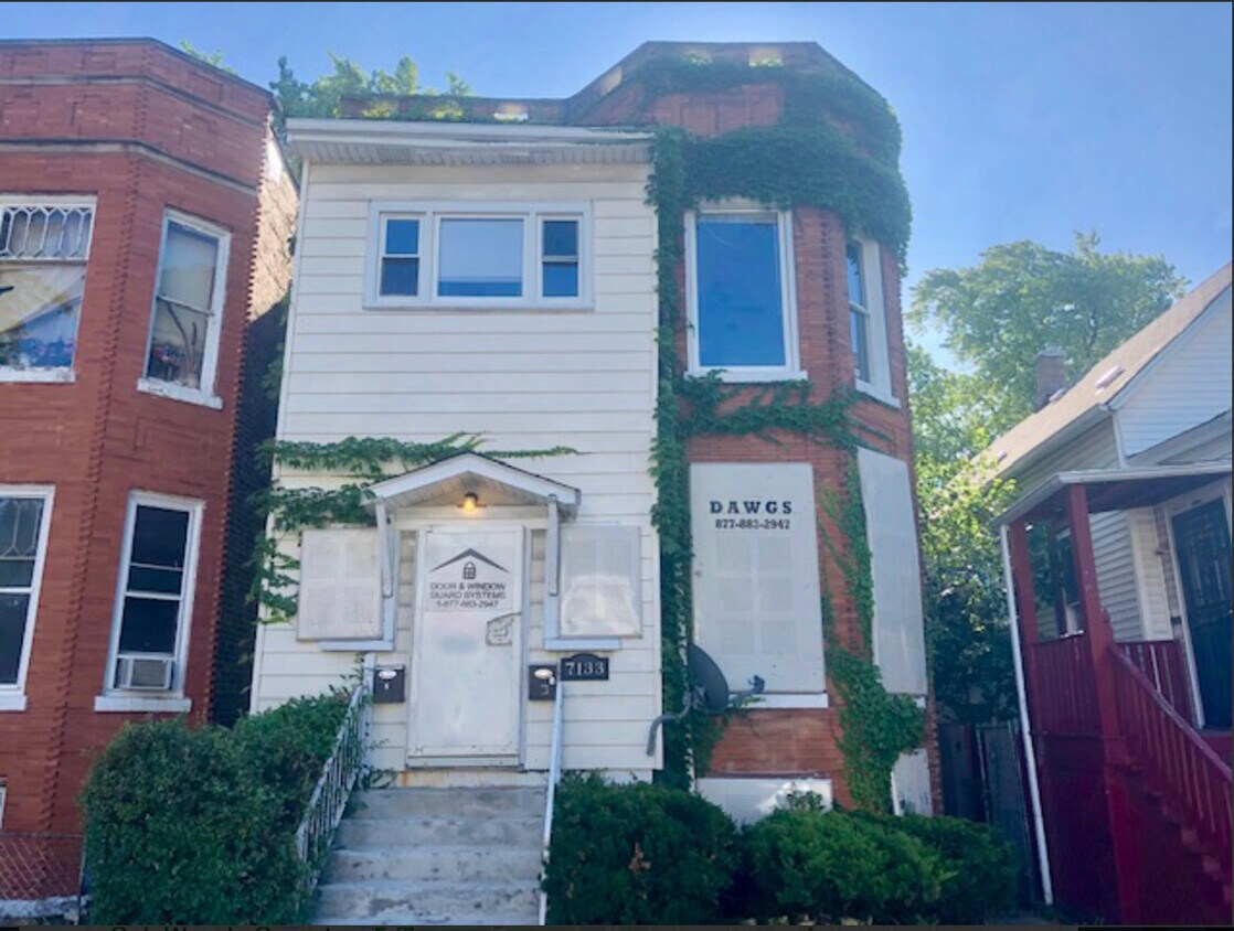 Primary Photo - 7133 S Greenwood Ave