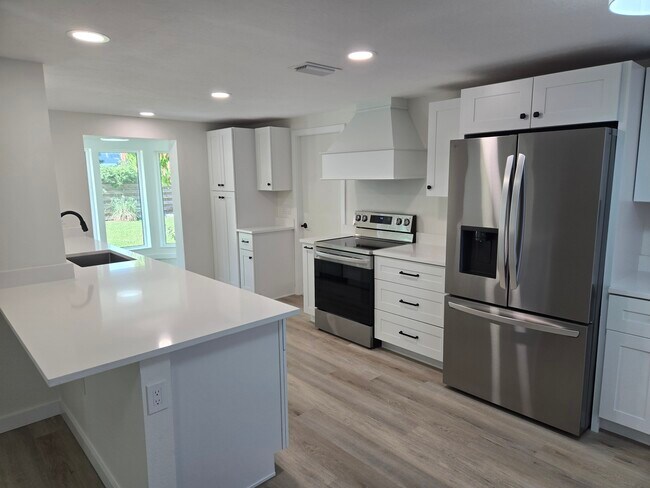Foto del edificio - 3442 Fairview Dr