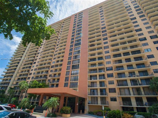Foto del edificio - 290 174th St St