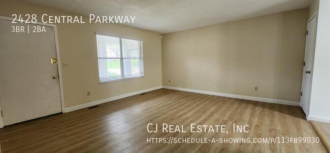Building Photo - 2428 Central Pkwy Dr