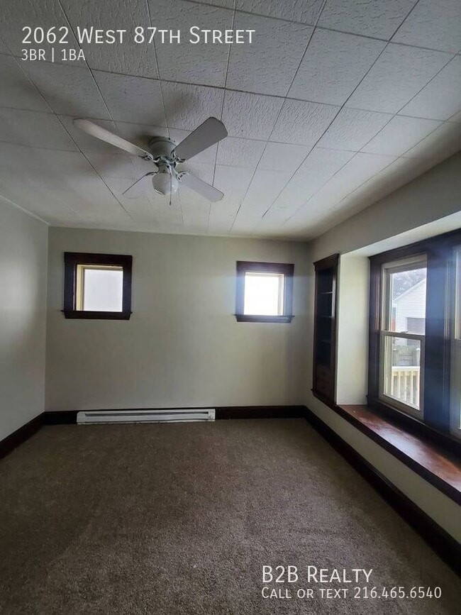 Foto del edificio - 2062 W 87th St