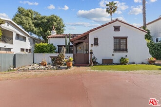 Building Photo - 11146 Huston St