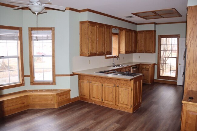 Foto del edificio - Large Single Family Home in Great Neighborhood