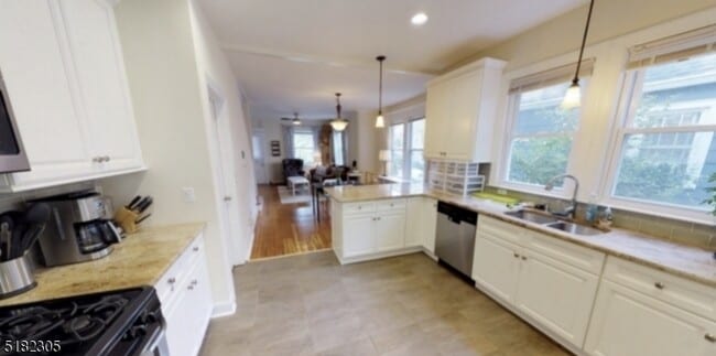 Building Photo - 61 Dunnell Rd