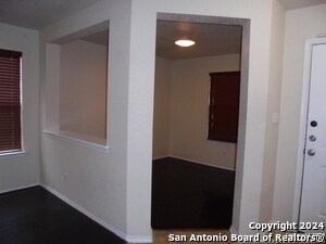 Building Photo - 407 Amberdale Oak