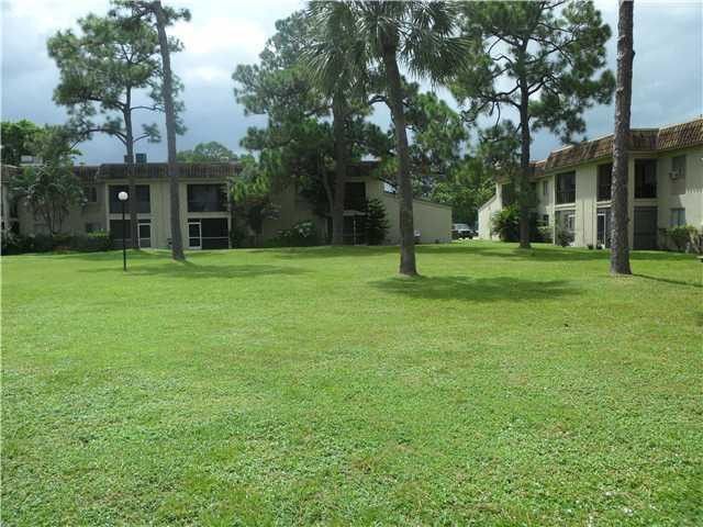 Foto del edificio - 6060 Forest Hill Blvd